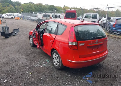 2011 Hyundai Elantra Touring Gls z USA, uszkodzony, nr VIN KMHDB8AE1BU087211